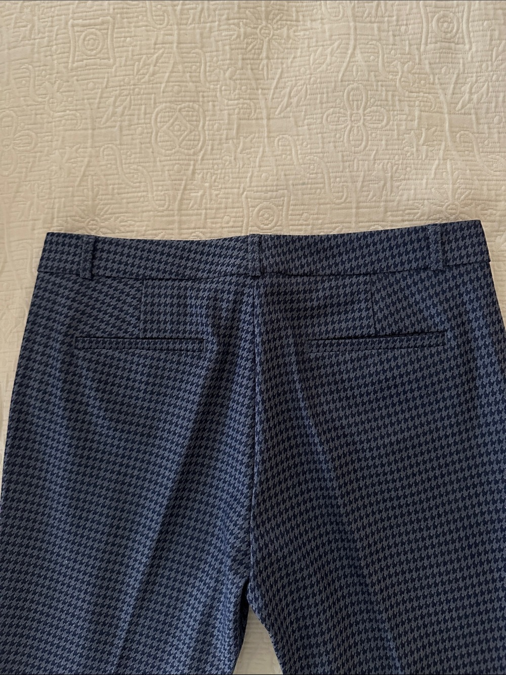 Banana Republic Gray Houndstooth Dress Pants - Picture 2 of 11